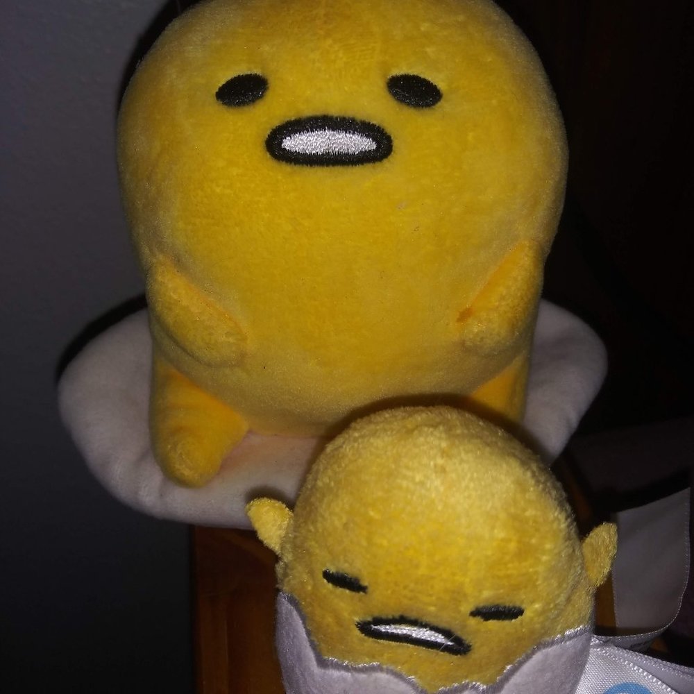 Gudetama plushies